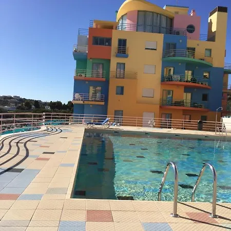 아파트 Marina View